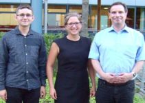 Bild von Lydia Schwab (m), Manuel Schmidt (l) und Prof. Rolf Wanka (r)